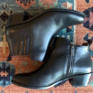 Vionic Joy Bethany Bootie